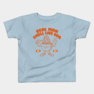 real man smell like a bbq Kids T-Shirt